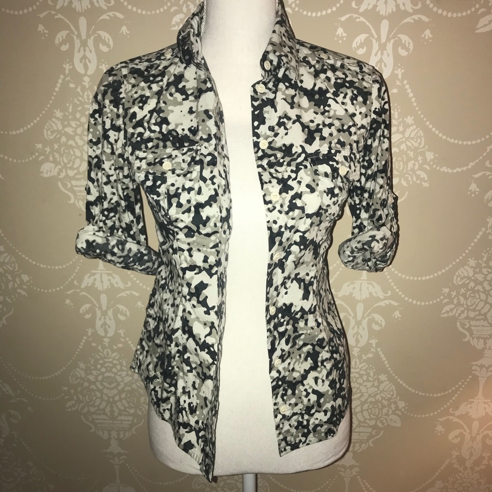 Camo button down top - Picture 3 of 5